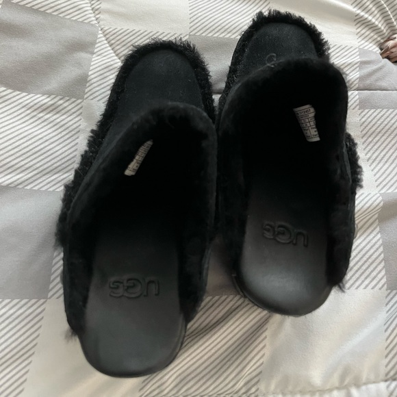 UGG clogs - Picture 3 of 3